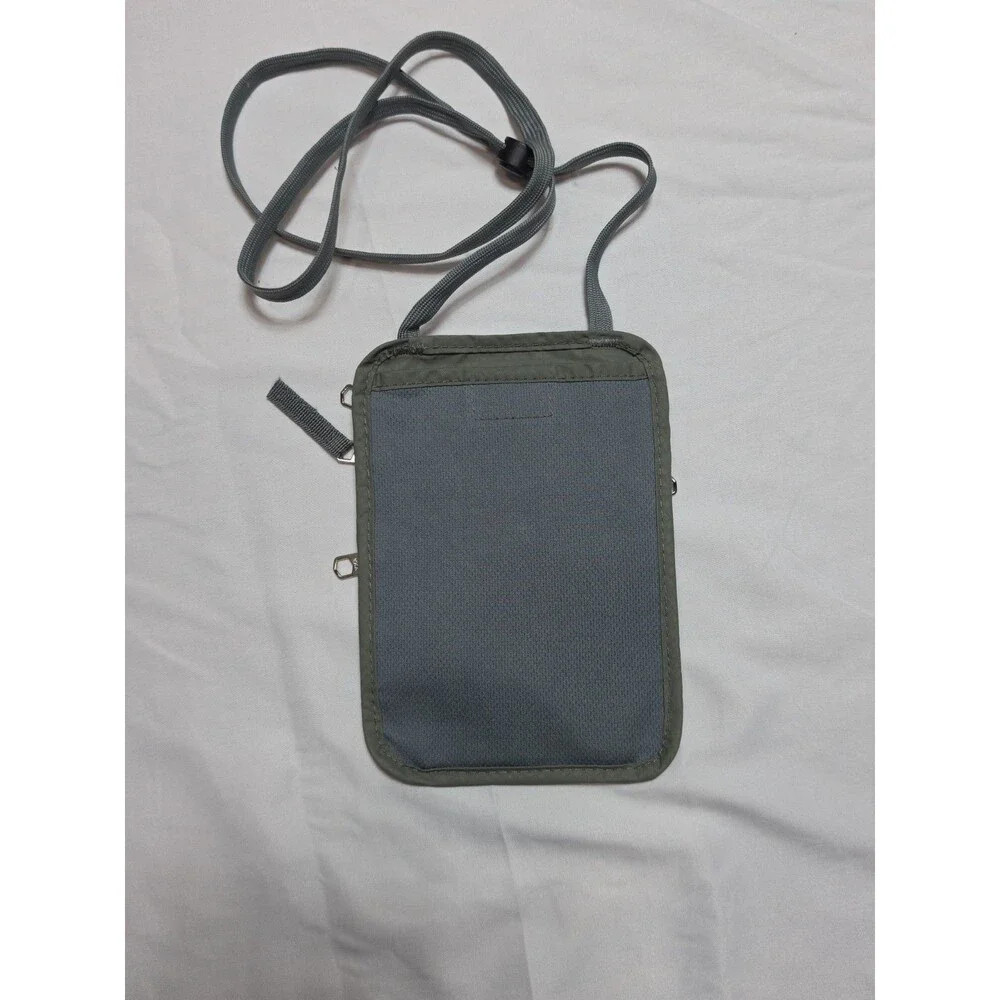 Travel Bag Troiletry Hanging Gray Organizer w/ Hero Travel Passport And Storage.